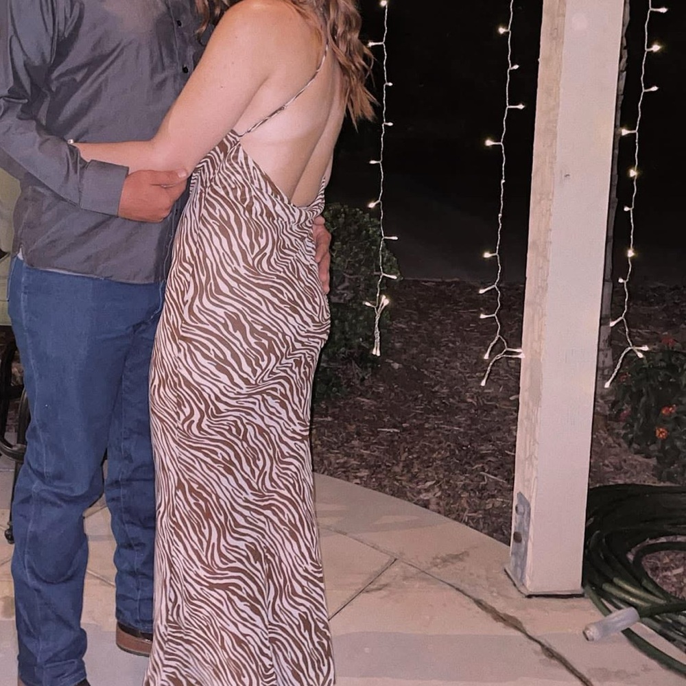 DRESS🤎 - Picture 1 of 7